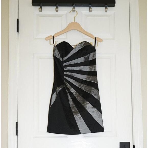 Cache - Strapless Fitted Cocktail Formal Mini Dress in Black Silver / Size 4 - Picture 2 of 6